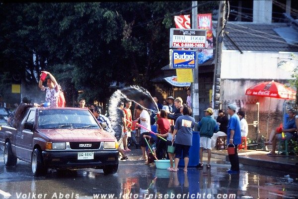 Happy Songkran - frohes neues Jahr in Thailand 1 Songkran Fest in Chiang Mai - Thailand © Volker Abels