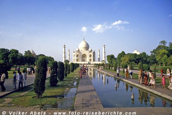 Agra - Stadt des Taj-Mahal, dem Mausoleum der großen Liebe 2 Taj-Mahal in Agra - Indien © Volker Abels