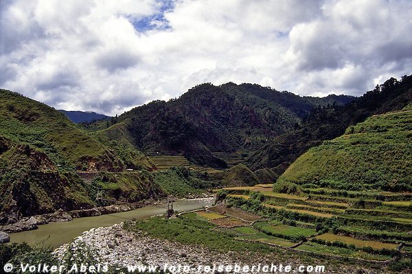 Wunderschöne Landschaft auf der Fahrt nach Sagada auf Luzon - Philippinen © Volker Abels Wunderschöne Landschaft auf der Fahrt nach Sagada auf Luzon - Philippinen © Volker Abels