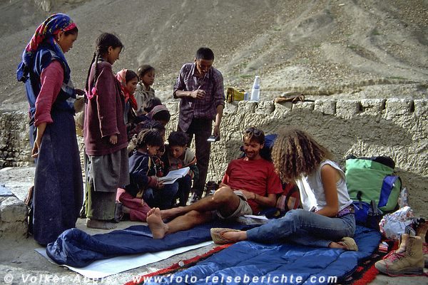 Unsere erste Nacht verbringen wir auf dem Dach eines Hauses unter freiem Himmel. © Volker Abels Unsere erste Nacht verbringen wir auf dem Dach eines Hauses unter freiem Himmel. © Volker Abels