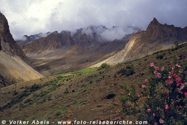 Wunderschöne Naturlandschaft in Ladakh © Volker Abels Wunderschöne Naturlandschaft in Ladakh © Volker Abels