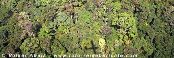 Sarawak - Borneo, Flug nach Long Lelang © Volker Abels