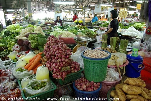 Großes Angebot an Gemüse © Volker Abels Großes Angebot an Gemüse © Volker Abels