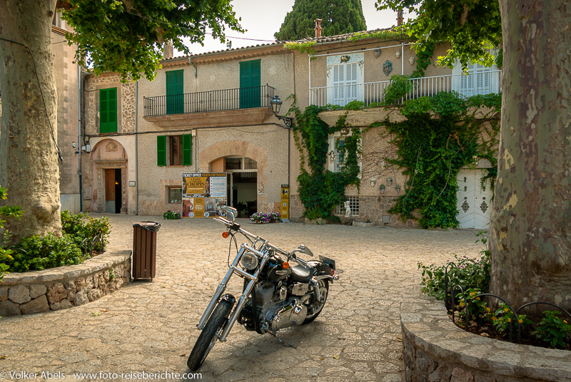 Währungsrechner helfen bei der Ermittlung von Wechselkursen vor einer Reise 3 28 Valdemossa Mallorca Spanien