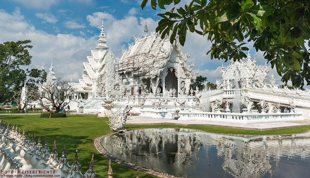 Weißer Tempel von Chiang Rai - Wat Rong Khun 8 Wat Rong Khun - der Weiße Tempel von Chiang Rai © Volker Abels - www.foto-reiseberichte.com