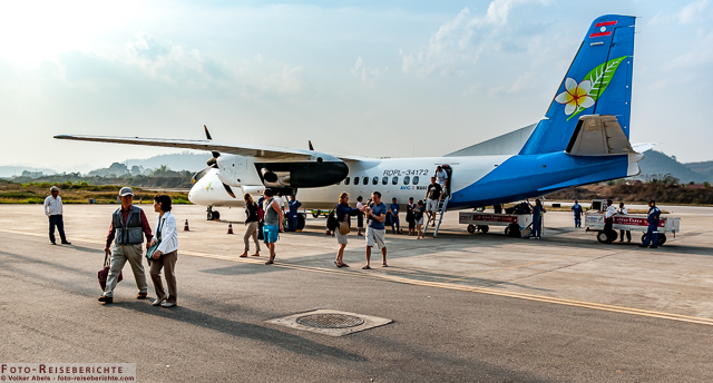 Flugverfolgung live / Flug-Tracker / Flugstatus / Flug Verfolgung / flightradar 3 Flugzeug in Laos www.foto-reiseberichte.com