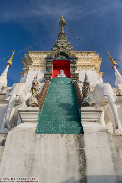 Wat Mok Khan Lan und der Suttichit Buddha Park in Nordthailand 27 Kleiner Seitentempel - Wat Mok Khan Lan - Suttichit Buddha Park © Volker Abels - www.foto-reiseberichte.com