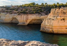 Praia da Corredoura Klippen am Antlantik - Algarve Portugal